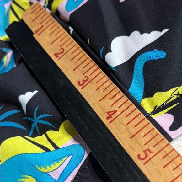 NWT Cabana by Crown & Ivy Black Shorts with Colorful Dinosaur Design Mens L - Picture 10 of 11